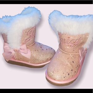 Adorable Juicy Couture Size 6 Toddler Girl Fur Glitter  sparkle fur Boots